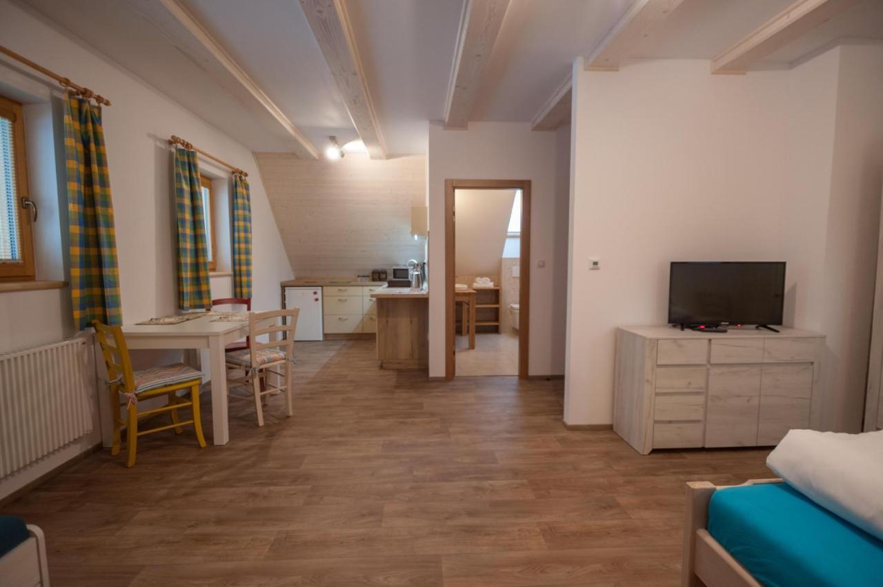 Roubenka Bila Apartment Exterior photo